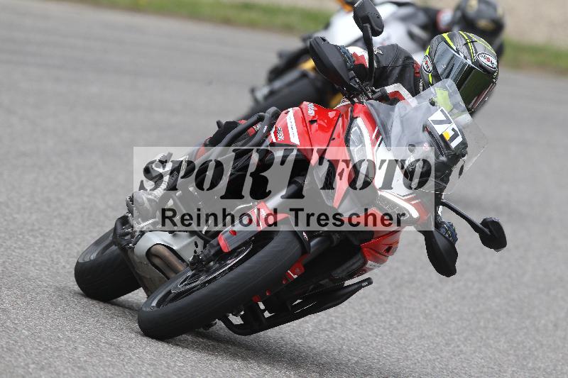 /Archiv-2025/10 23.04.2025 Cornu Master School ADR/rot-rouge/71